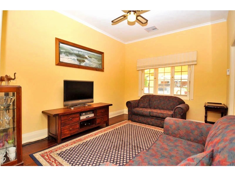 27 Corinda Avenue, Kensington Park SA 5068