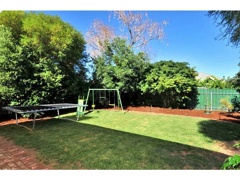 27 Corinda Avenue, Kensington Park SA 5068