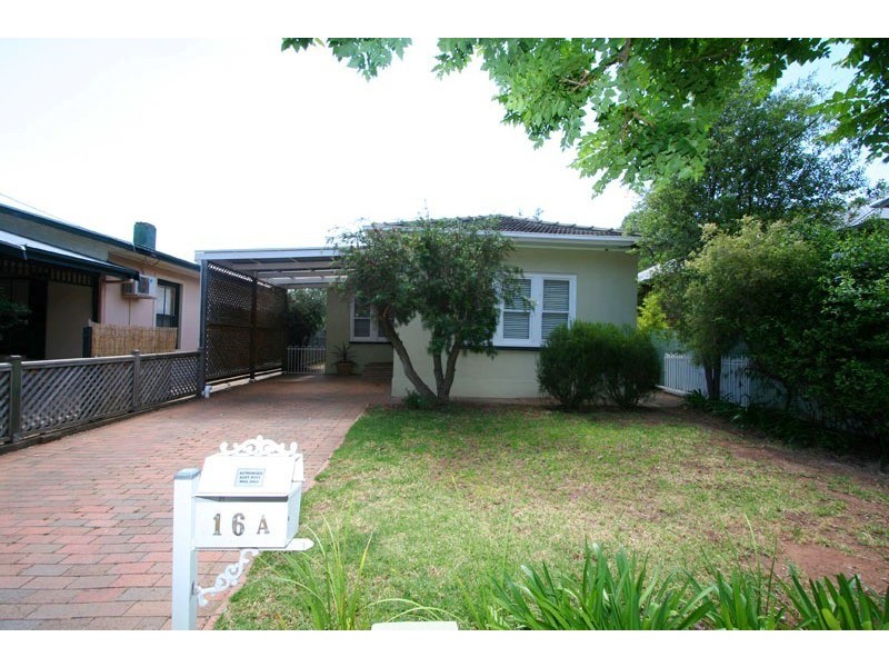 16a East Parade, Kingswood SA 5062