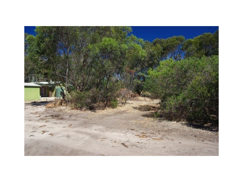 sect 329 Moreanda Drive, American River SA 5221