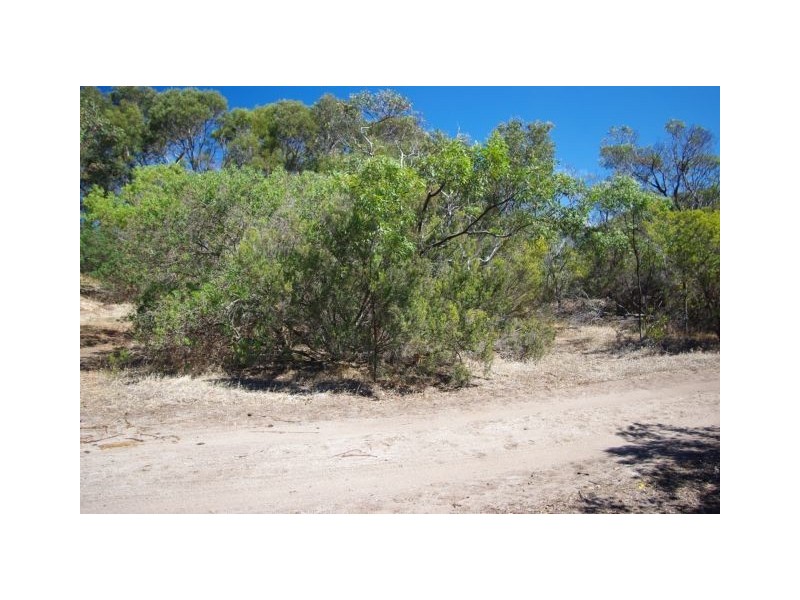 sect 329 Moreanda Drive, American River SA 5221