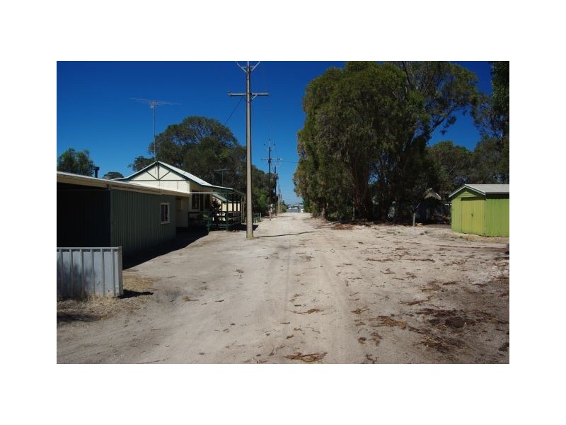 sect 329 Moreanda Drive, American River SA 5221