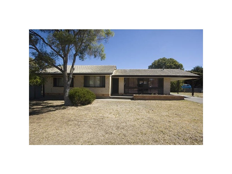 4 Claret Street, Morphett Vale SA 5162