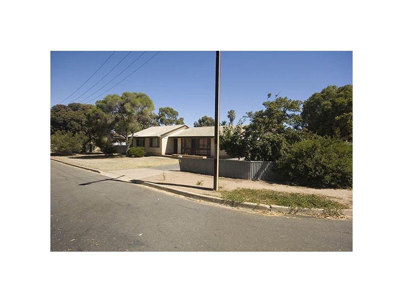 4 Claret Street, Morphett Vale SA 5162