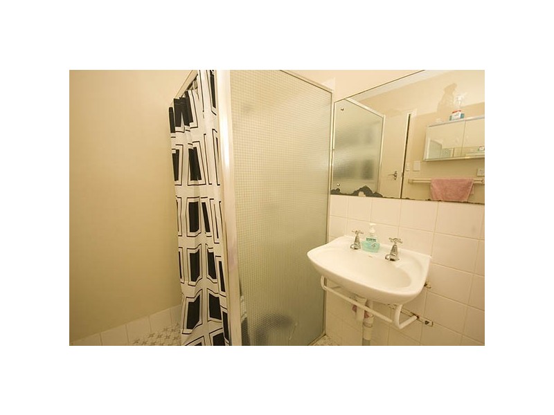 4 Claret Street, Morphett Vale SA 5162