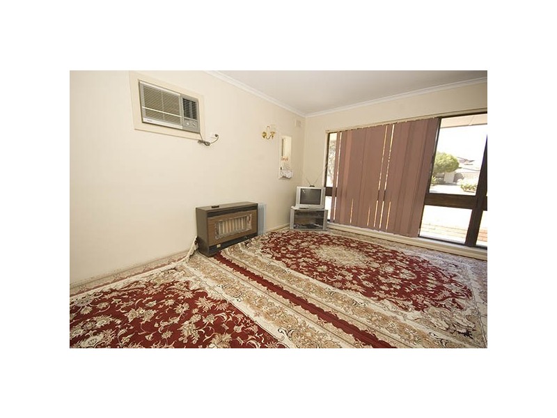 4 Claret Street, Morphett Vale SA 5162