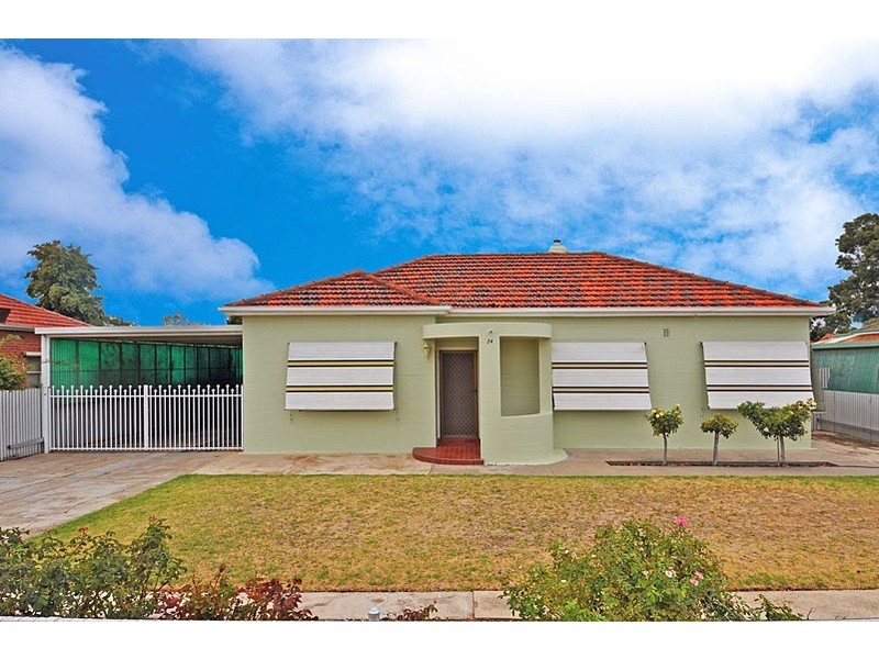 24 Mitchell Street East, Seaton SA 5023