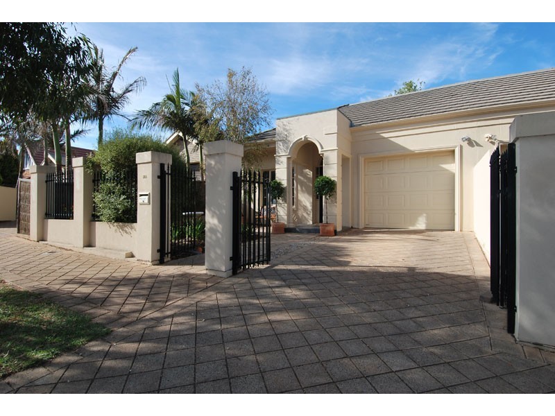 18A Windsor Road, Glenunga SA 5064