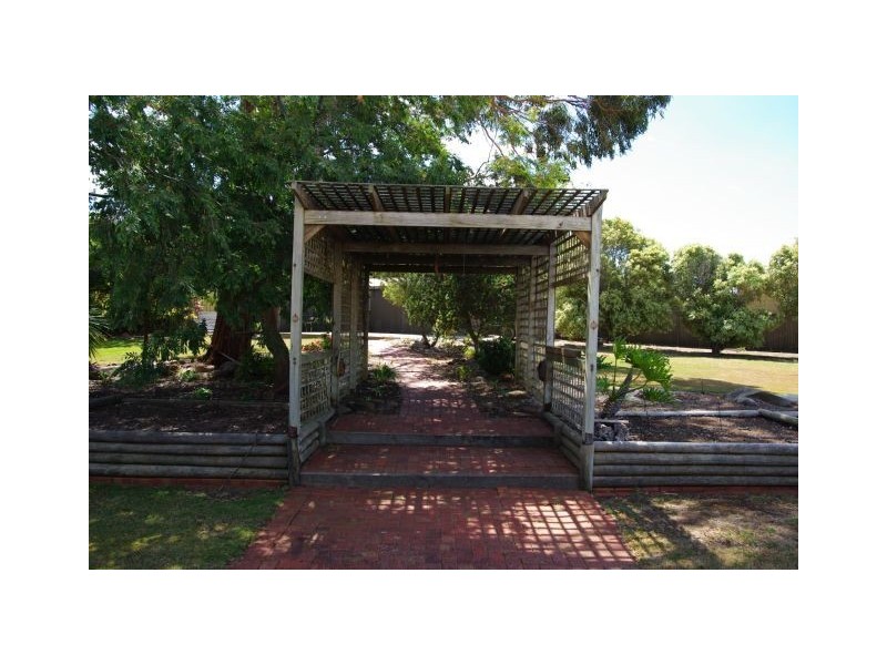 16 Ewen Street, Kingscote SA 5223