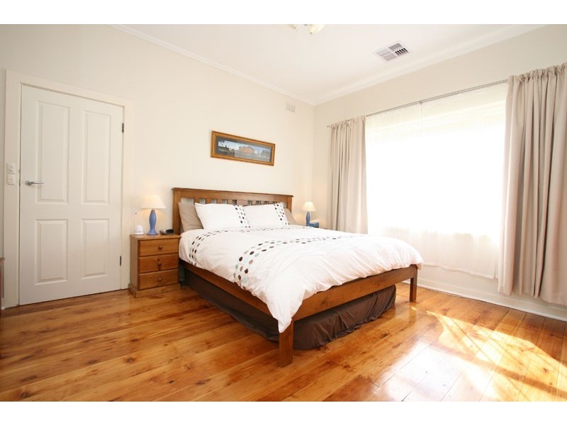 37 Flinders Parade, Flinders Park SA 5025