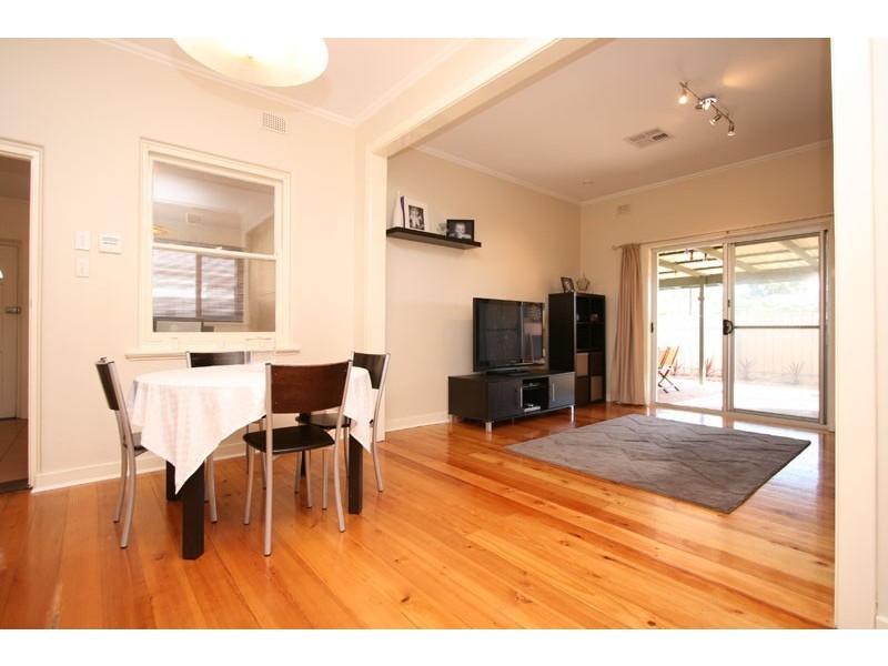 37 Flinders Parade, Flinders Park SA 5025