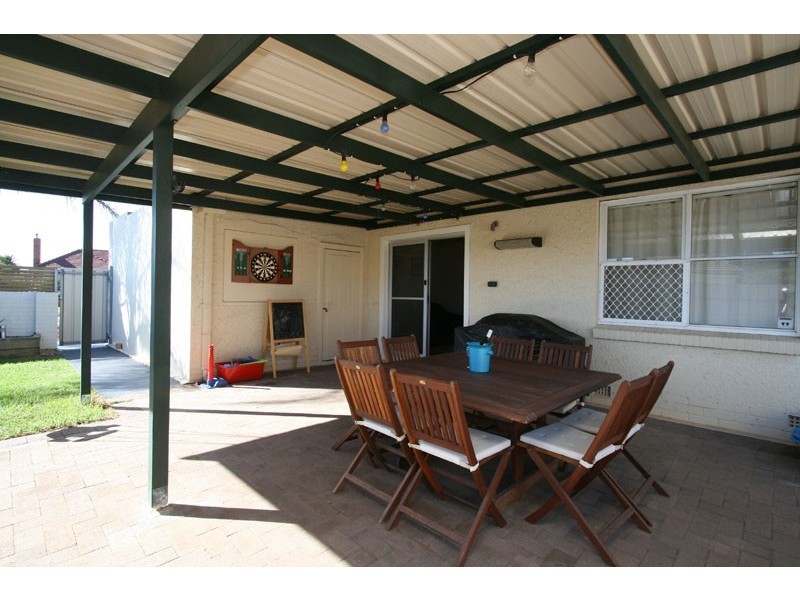 37 Flinders Parade, Flinders Park SA 5025