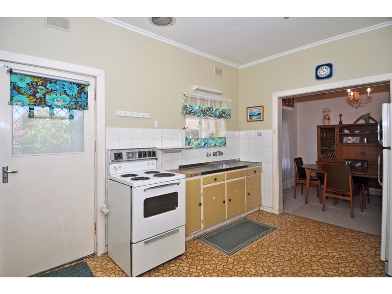 20 Broadmore Avenue, Fulham SA 5024