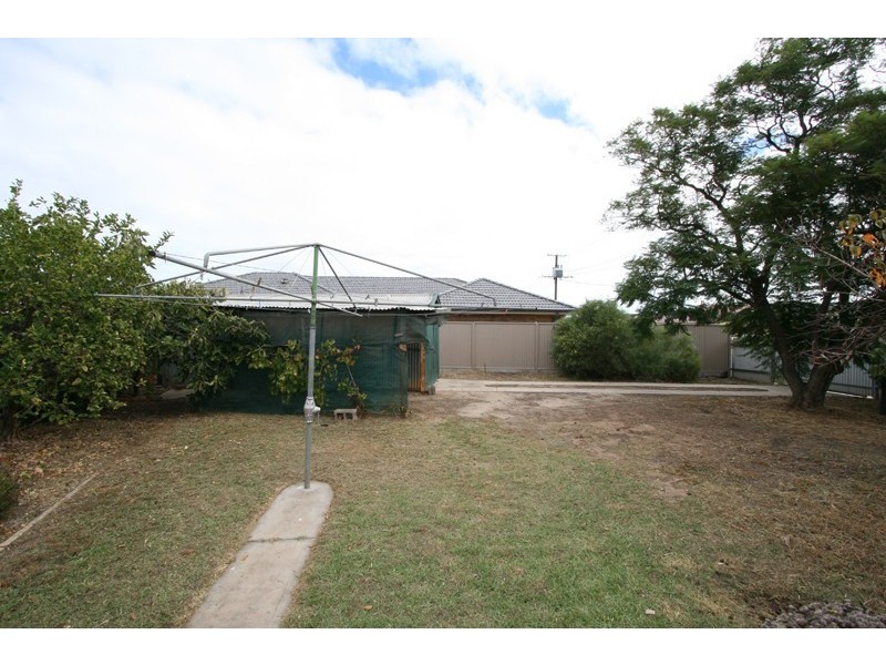 17 Trafford Street, Mansfield Park SA 5012