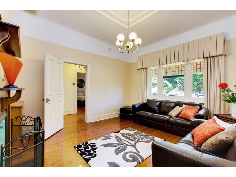 25 Emily Avenue, Clapham SA 5062