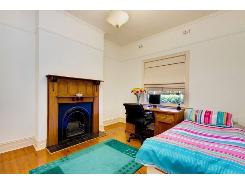 25 Emily Avenue, Clapham SA 5062