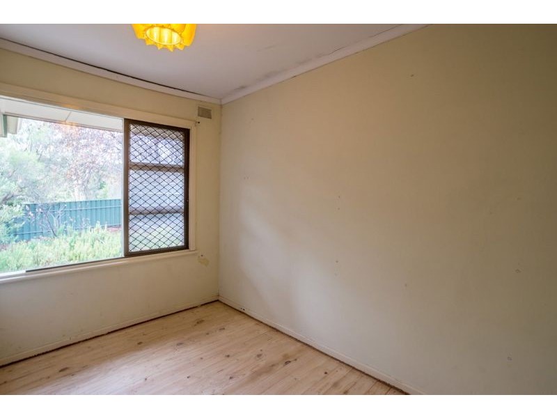 10 School Drive, Banksia Park SA 5091