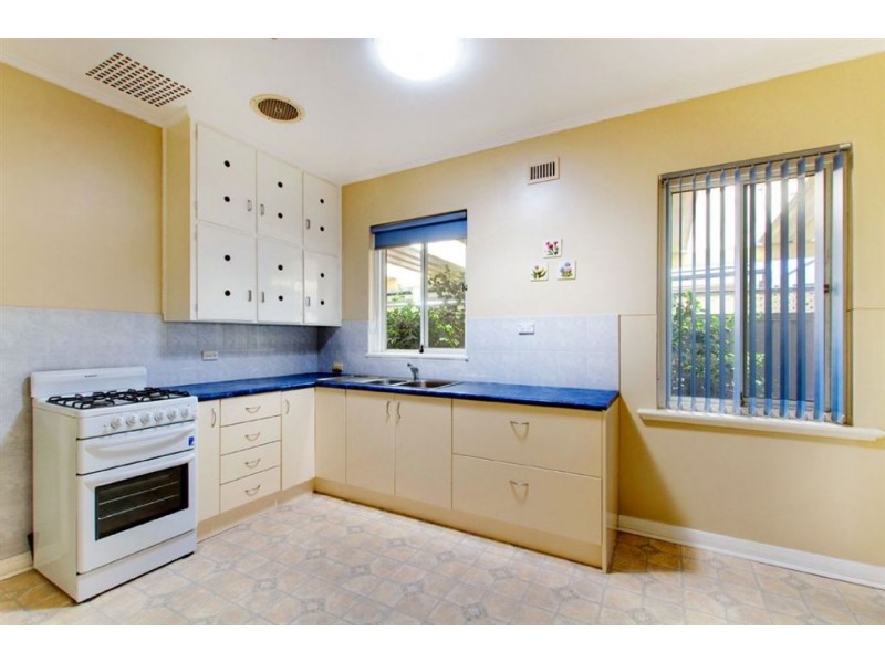 4 Howie Court, Woodville South SA 5011