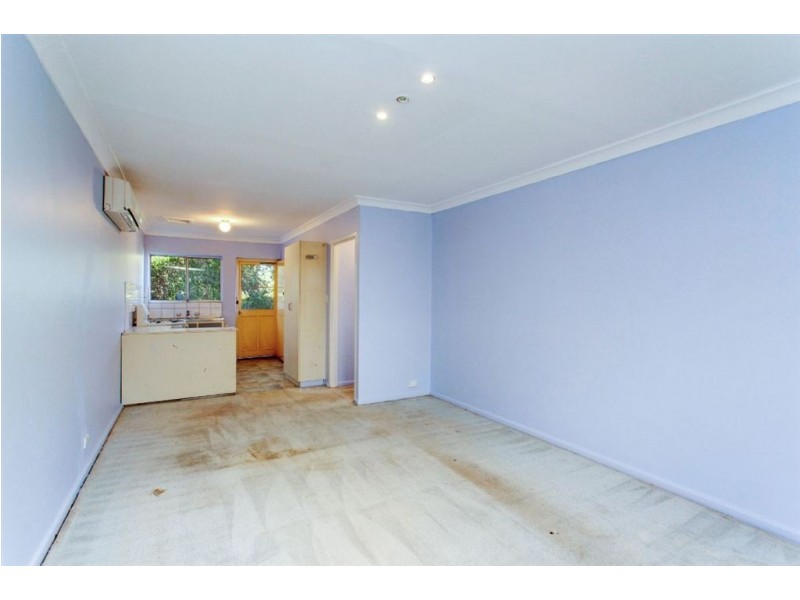 2/4 Strathmont Avenue, Gilles Plains SA 5086