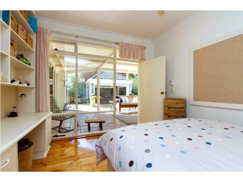 24 Statenborough Street, Leabrook SA 5068