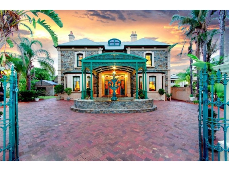 154 Barton Terrace West, North Adelaide SA 5006