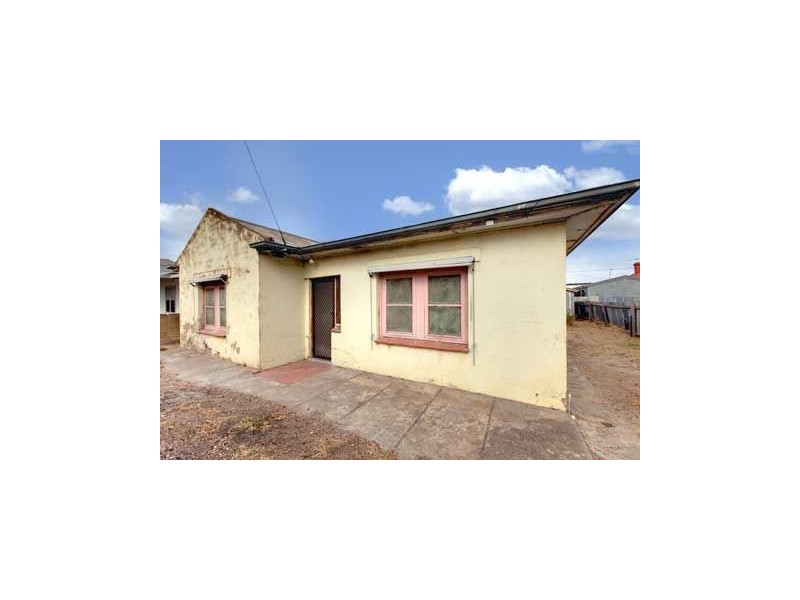 8 Walker Street, Birkenhead SA 5015