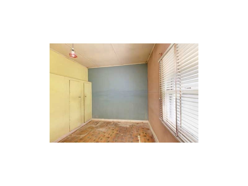 8 Walker Street, Birkenhead SA 5015