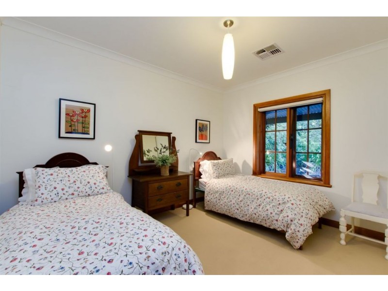 120 Cave Avenue, Bridgewater SA 5155