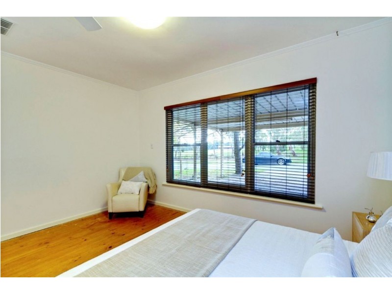 17 Steventon Drive, Banksia Park SA 5091