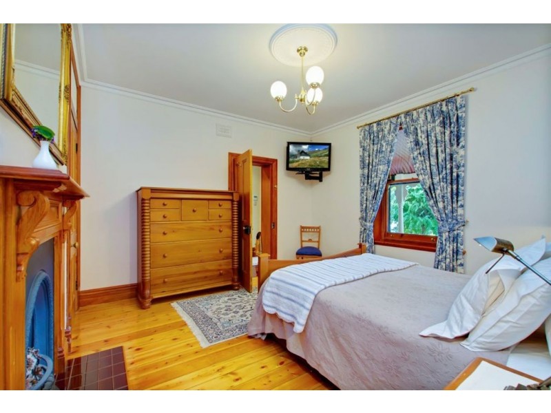 7 Horn Street, Houghton SA 5131