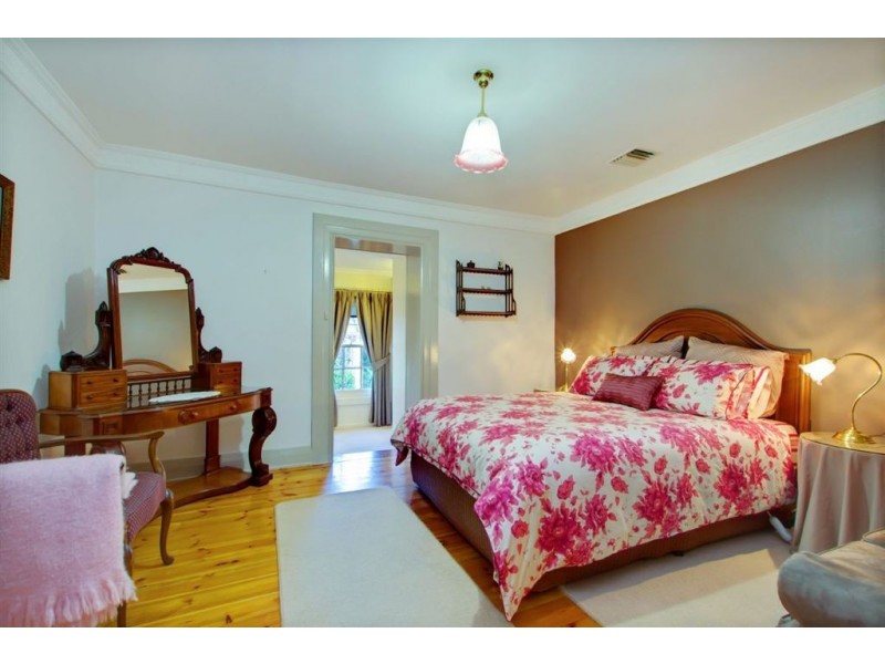 7 Horn Street, Houghton SA 5131