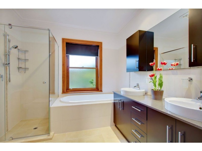 7 Horn Street, Houghton SA 5131