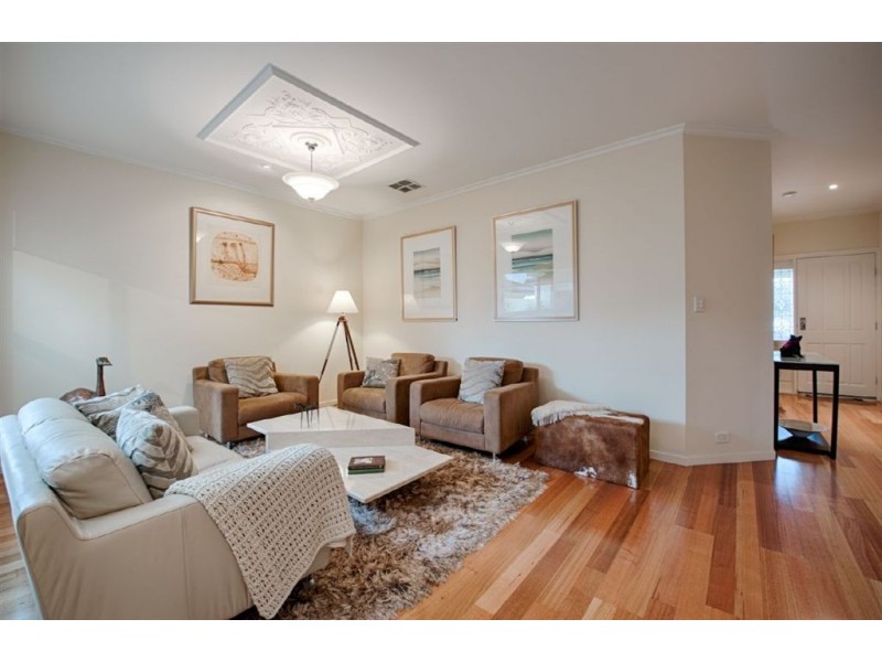 24B Seventh Avenue, St Peters SA 5069