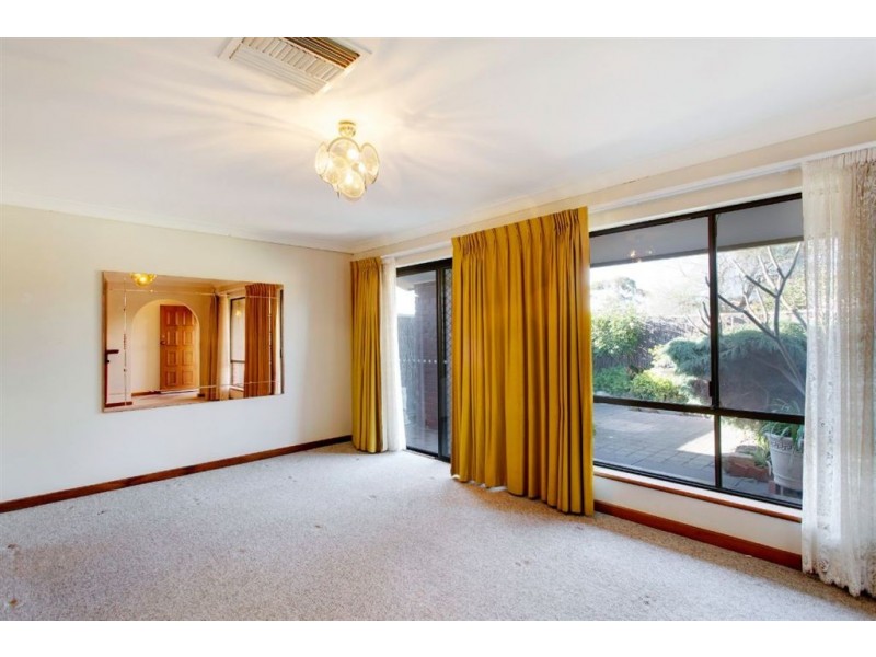 2/4 Anglers Court, West Lakes Shore SA 5020