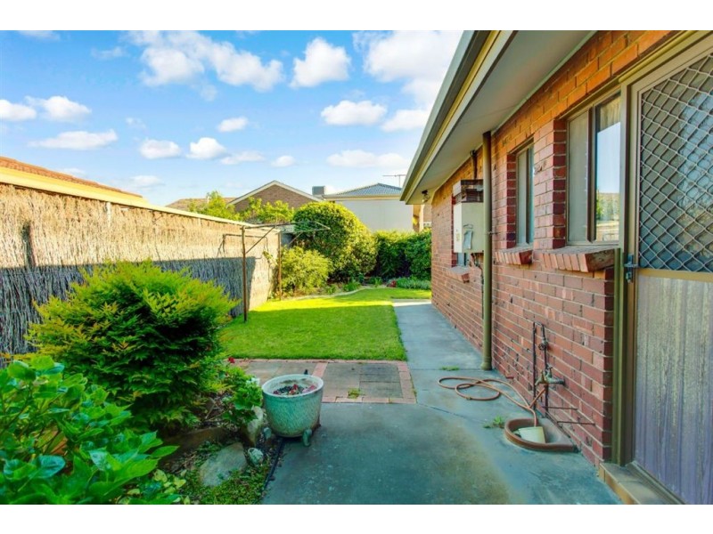 2/4 Anglers Court, West Lakes Shore SA 5020