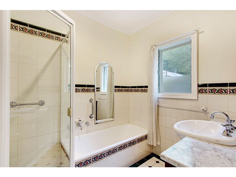 15 Harrow Road, St Peters SA 5069