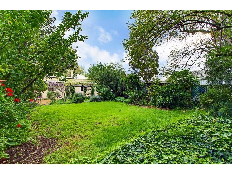 15 Harrow Road, St Peters SA 5069