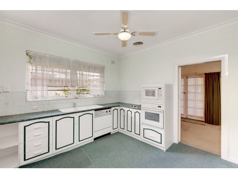 8 Debney Street, Fulham Gardens SA 5024