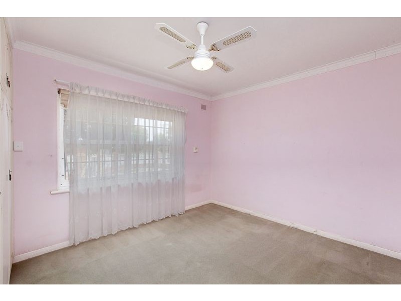 8 Debney Street, Fulham Gardens SA 5024
