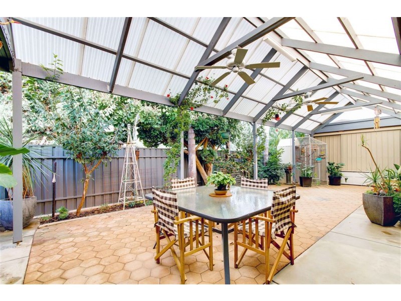 14 Saratoga Dve, Novar Gardens SA 5040