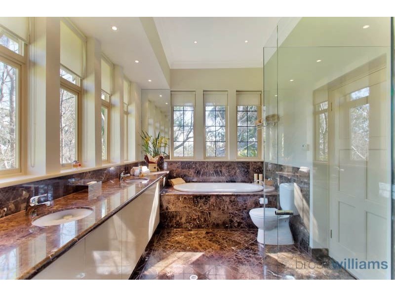 5 Carrick Hill Drive, Mitcham SA 5062