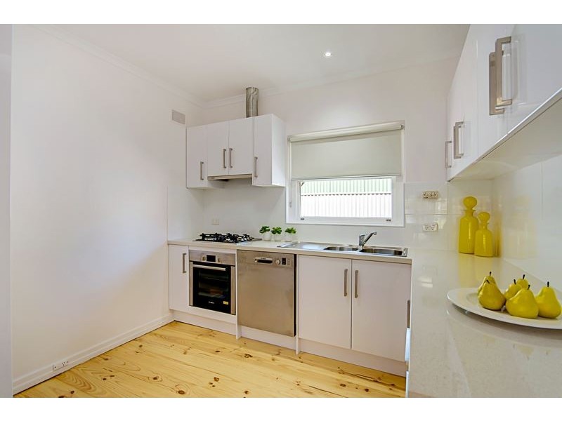 3/9 North Parade, Kingswood SA 5062