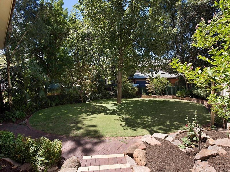 1 Lois Avenue, Torrens Park SA 5062