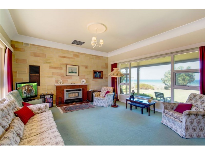 91 Seaview Road, Tennyson SA 5022