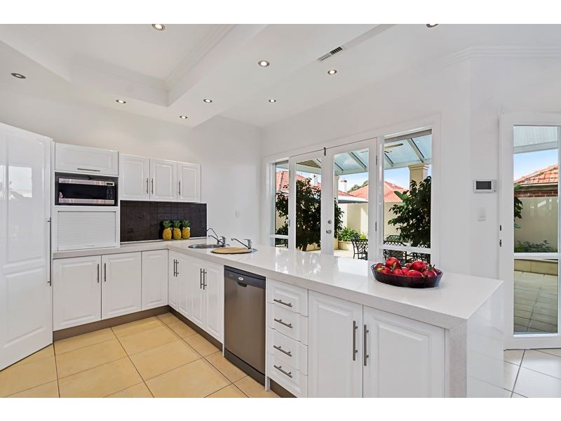 148 East Terrace, Henley Beach SA 5022