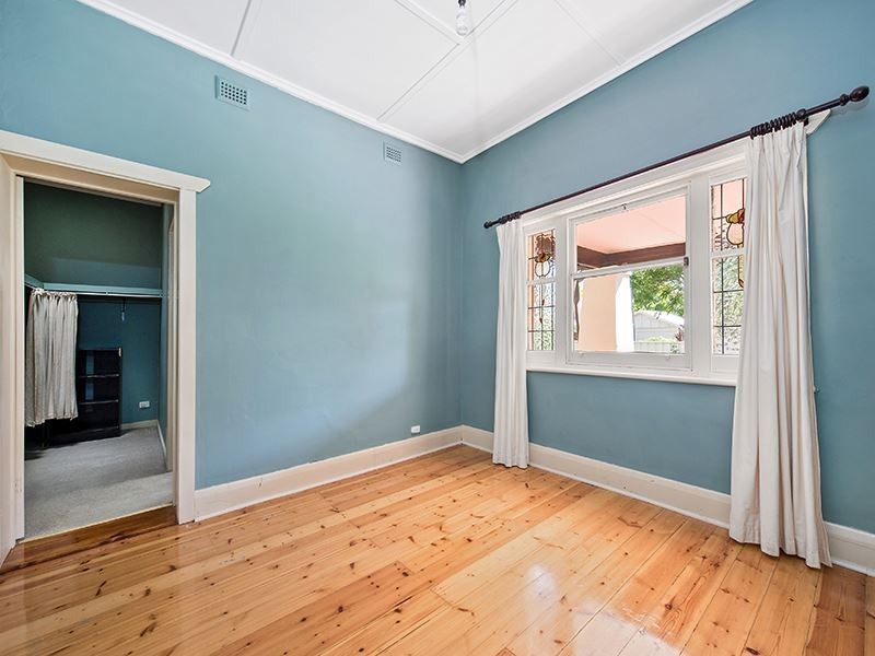 26 Fort Avenue, Kensington Gardens SA 5068