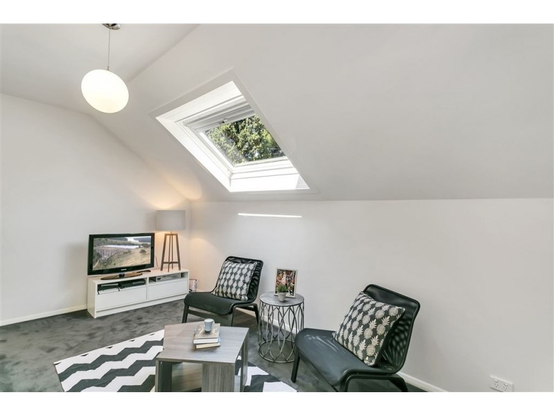 4 Whitington Avenue, Glen Osmond SA 5064