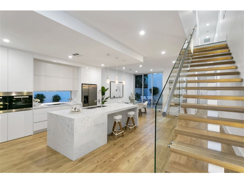 12 Kent Street, Glenelg SA 5045