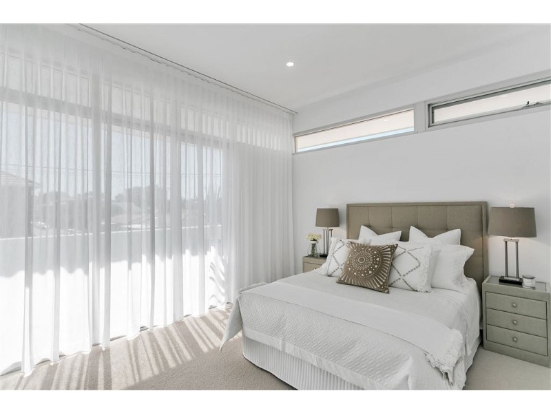 12 Kent Street, Glenelg SA 5045