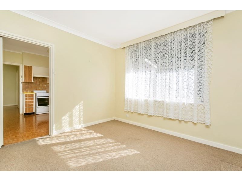 19 Sunset Crescent, Grange SA 5022